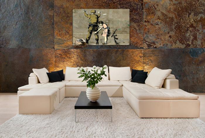 Banksy Leinwandbild Soldat und Mädchen - 80x60 cm – Ansicht 2